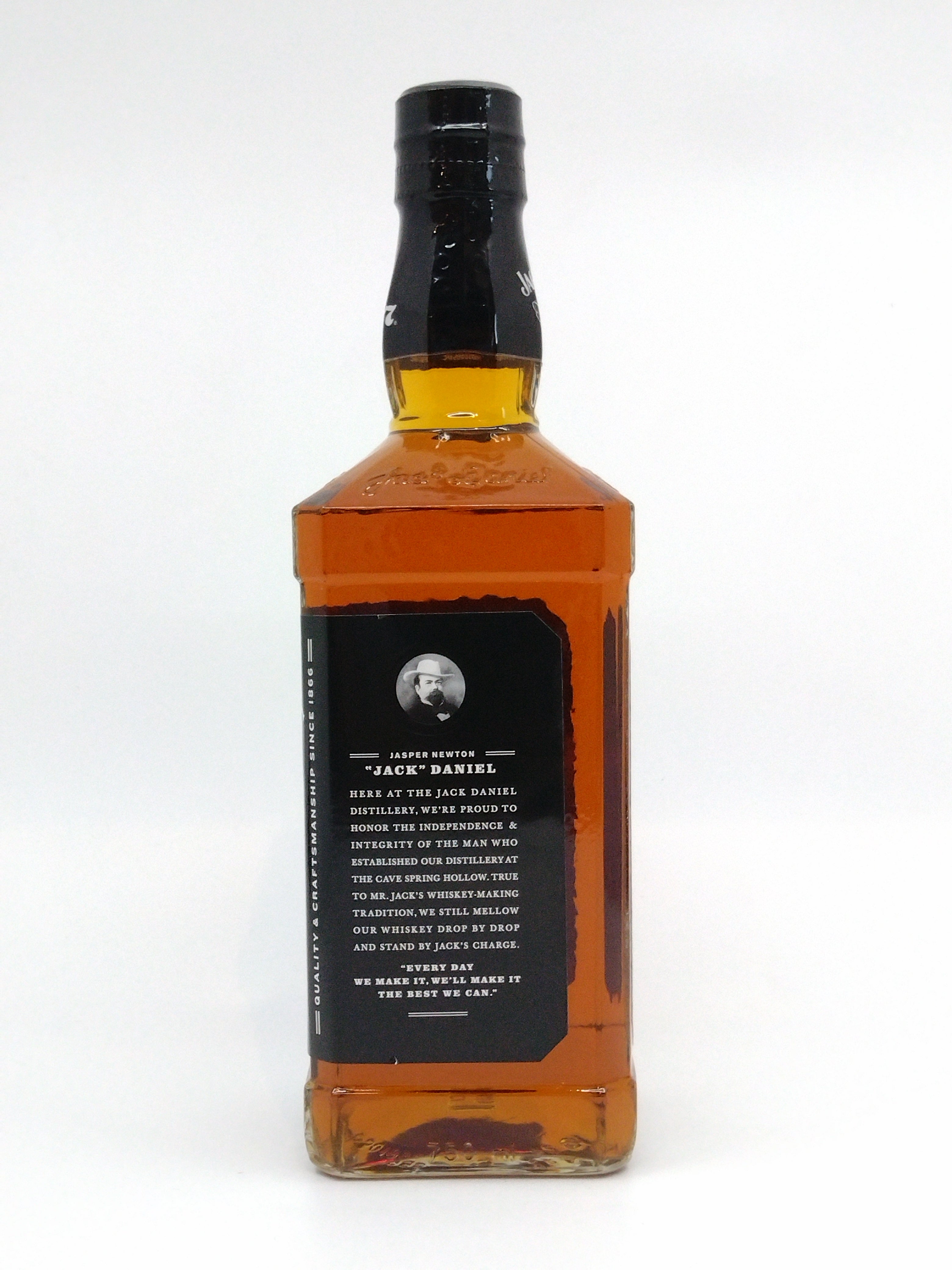 Jack Daniels Old No 7 Sour Mash Whiskey 750 ml