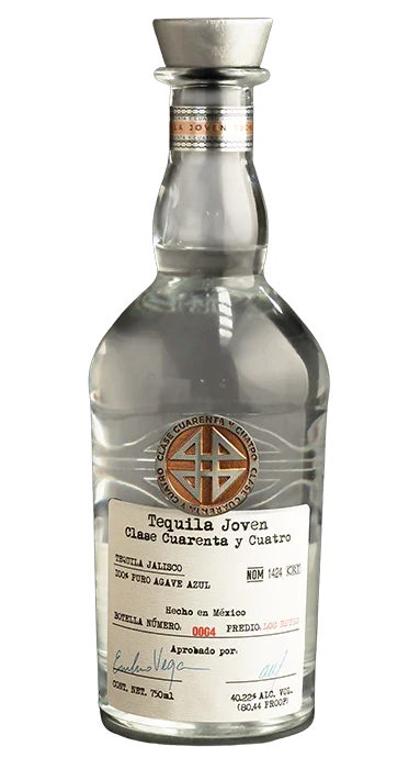 Tequila Joven Clase Cuarenta y Cuatro 750 ml - Captain Caskwell
