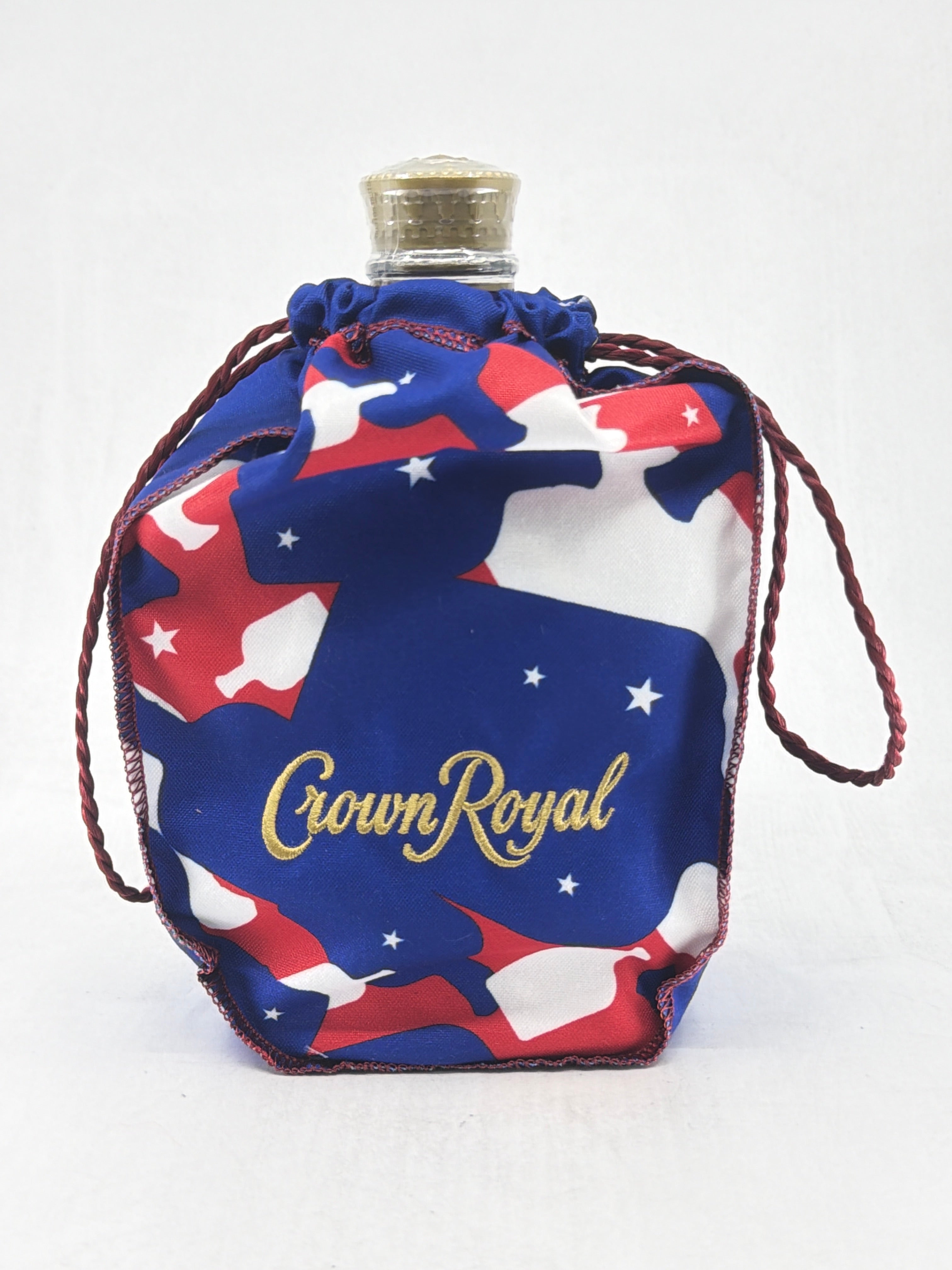 Crown Royal Limited Edition Fine De Luxe with Como Bag 750 ML