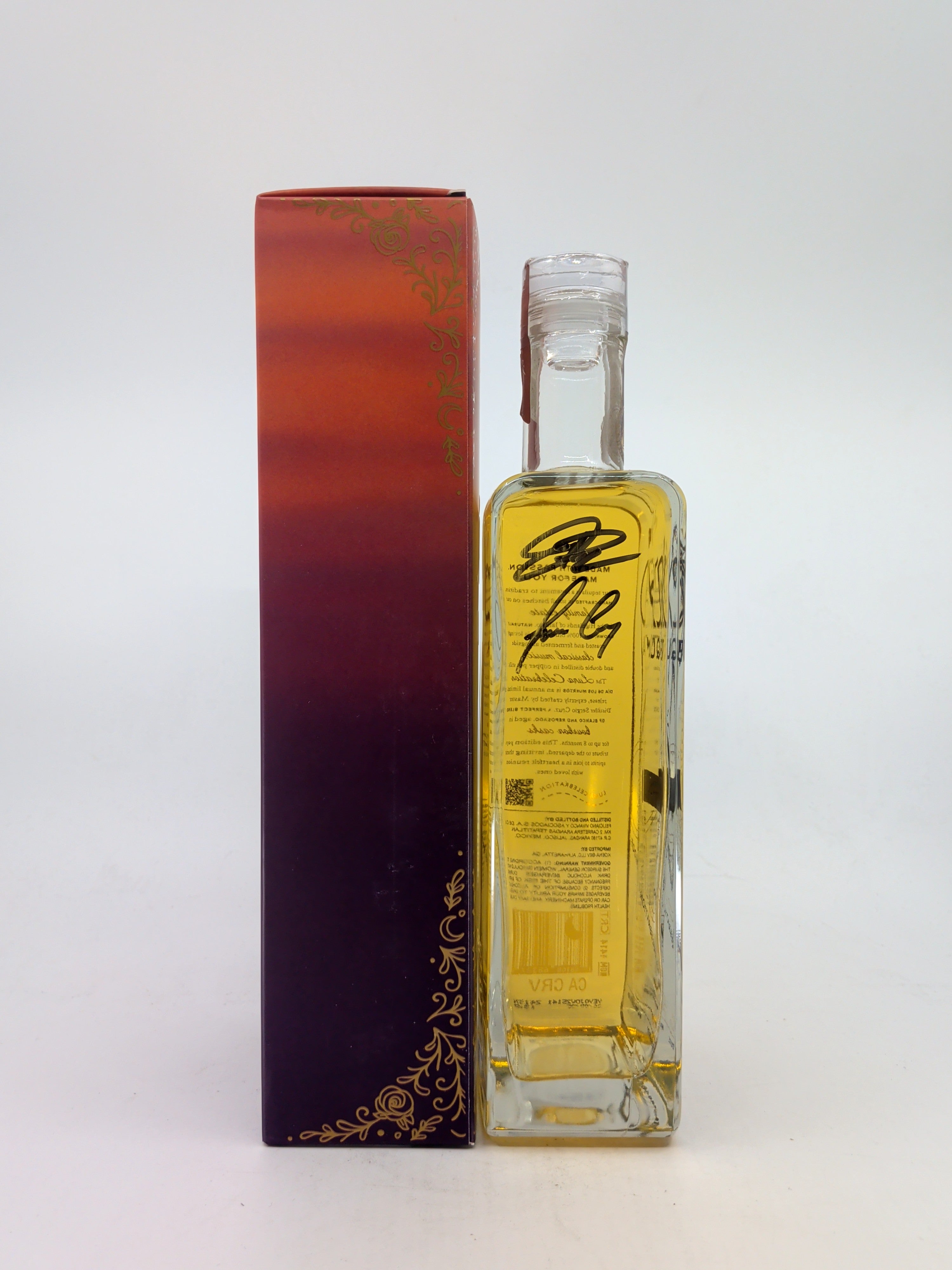Yéyo Dia de los Muertos Luna (Signed) Vol II Moon 750ml