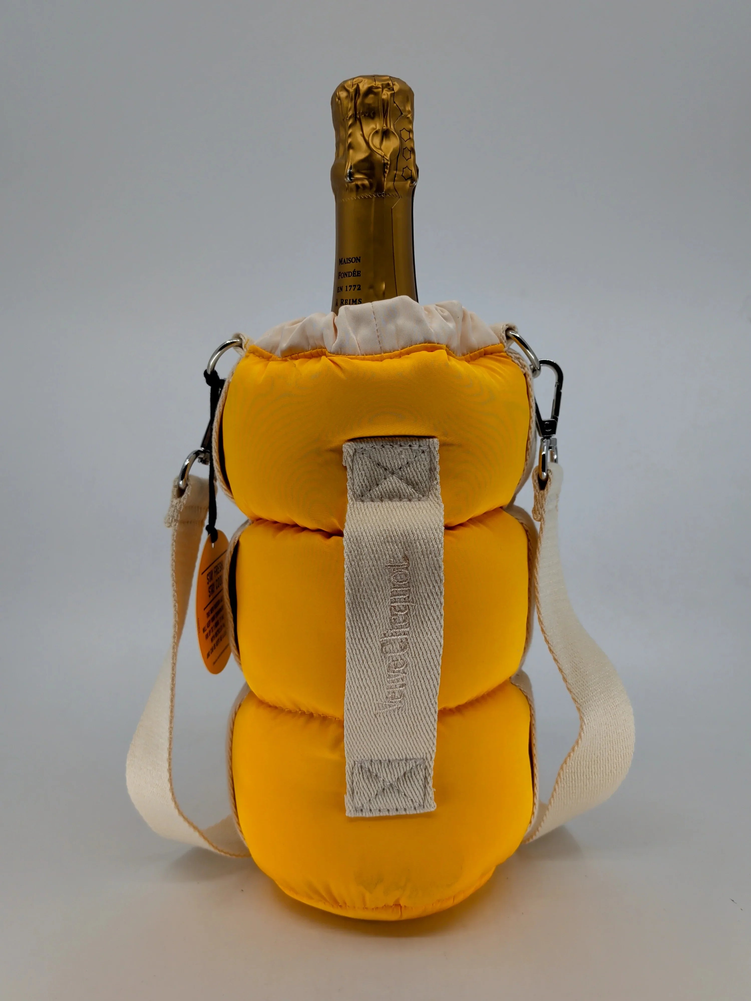 Veuve Clicquot Yelow Brut with Puffy Bottle Holder 750 ML