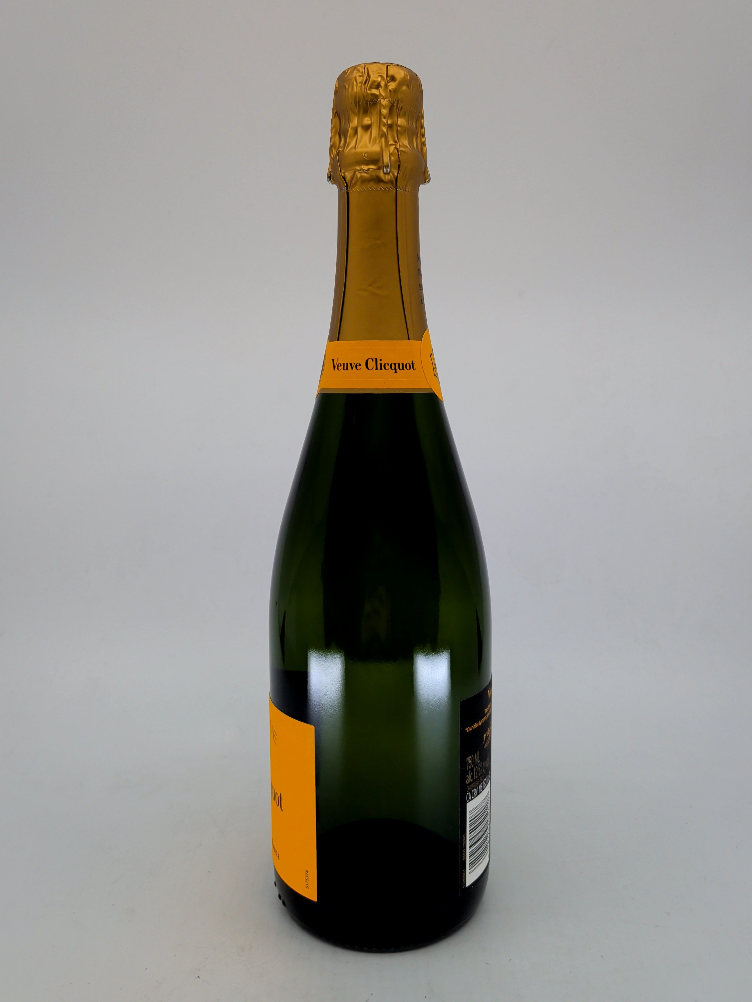Veuve Clicquot Yelow Brut with Puffy Bottle Holder